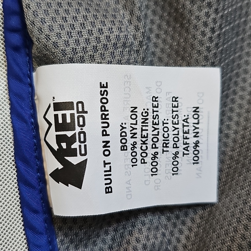 REI Men's Peak 2.5L rain jacket - Picture 7 of 9